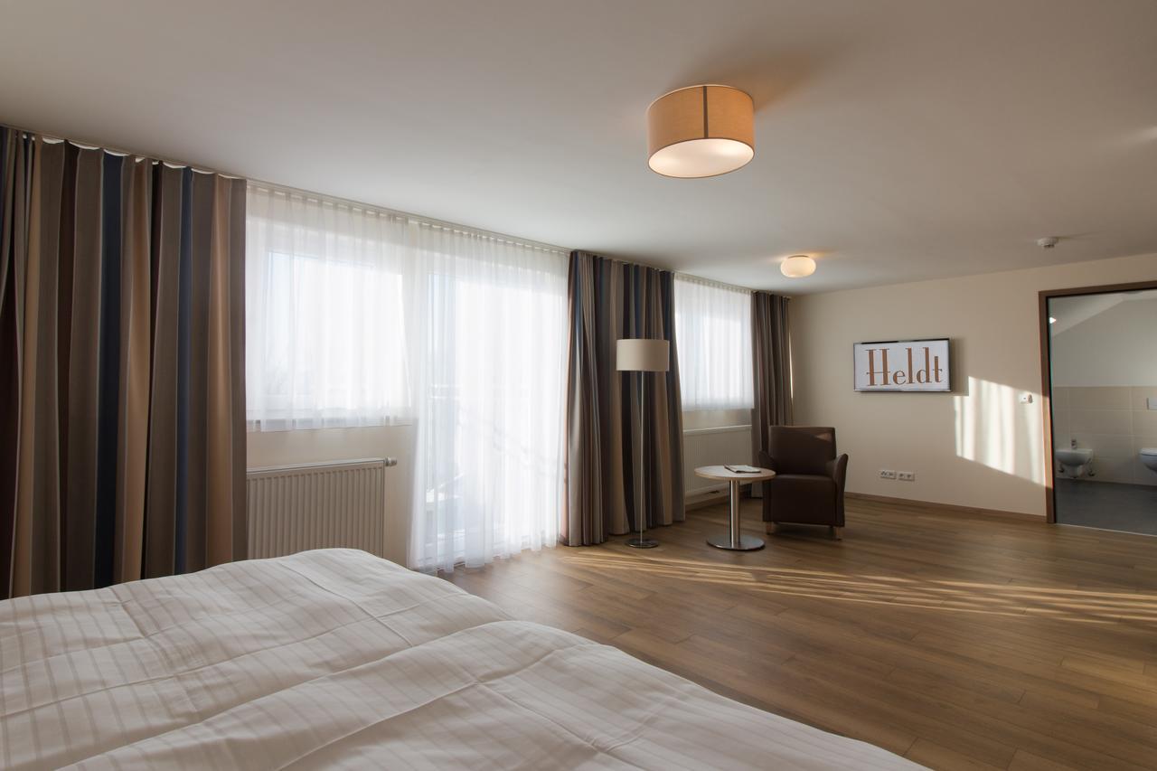 Hotel Heldt 巴特皮尔蒙特 外观 照片